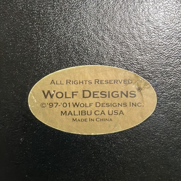 Black Leather Wolf Designs jewelry box - Picture 9 of 9